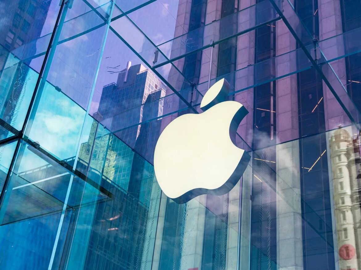 NEW-Apple-Blocks-Epic-Games-2.jpg